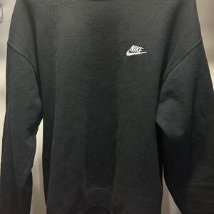 Nike Men's Black crewneck